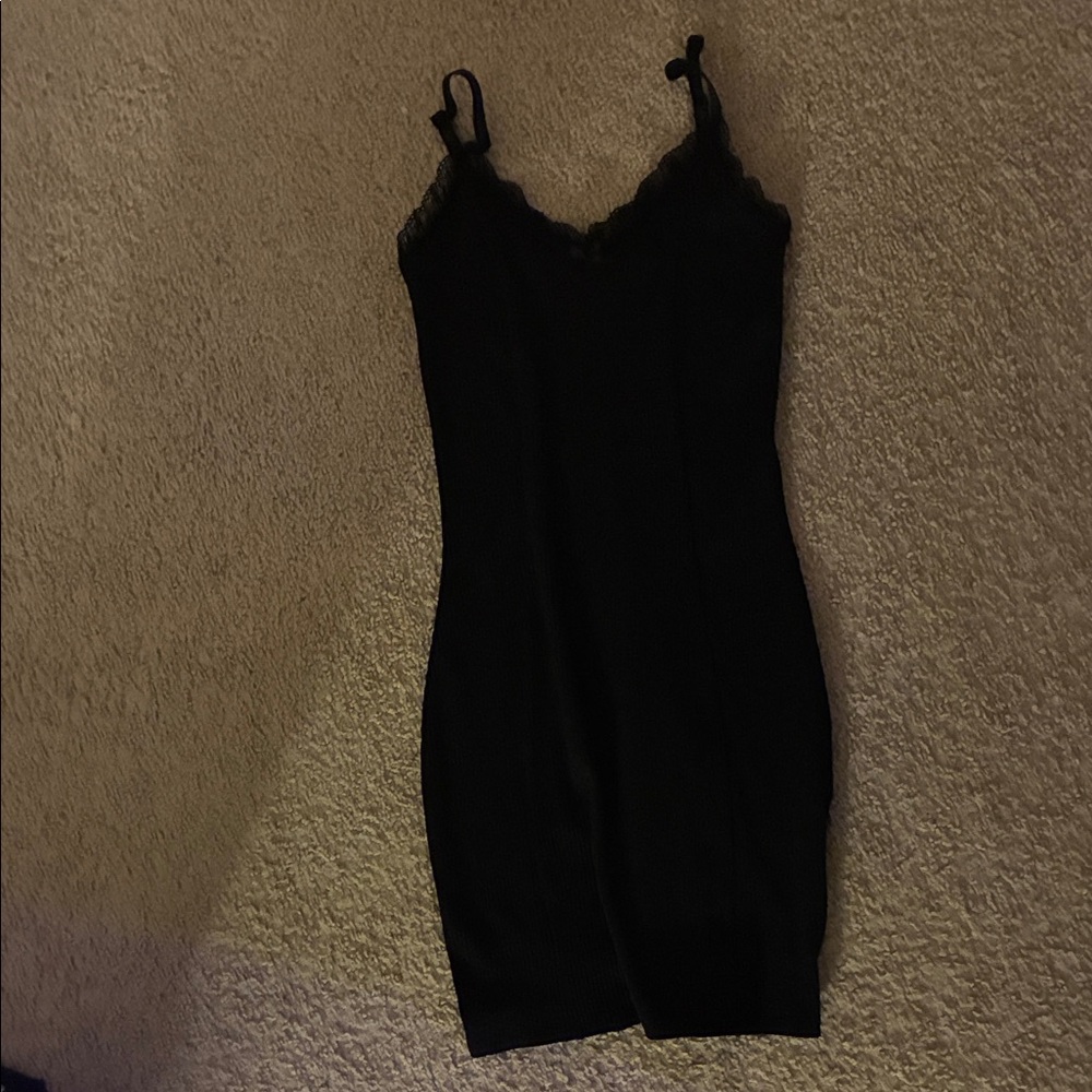 Divided Black Lace Trim Chemise